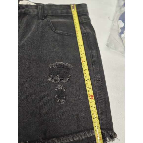 Umgee Denim Black Distressed Fray Hem Shorts Size 7 NWT High Rise Raw Edge - Picture 11 of 11